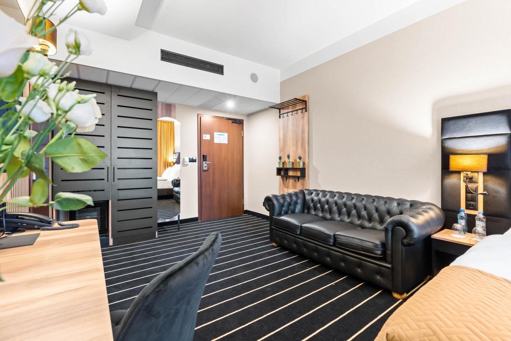 Park Hotel Diament Breslavia Esterno foto