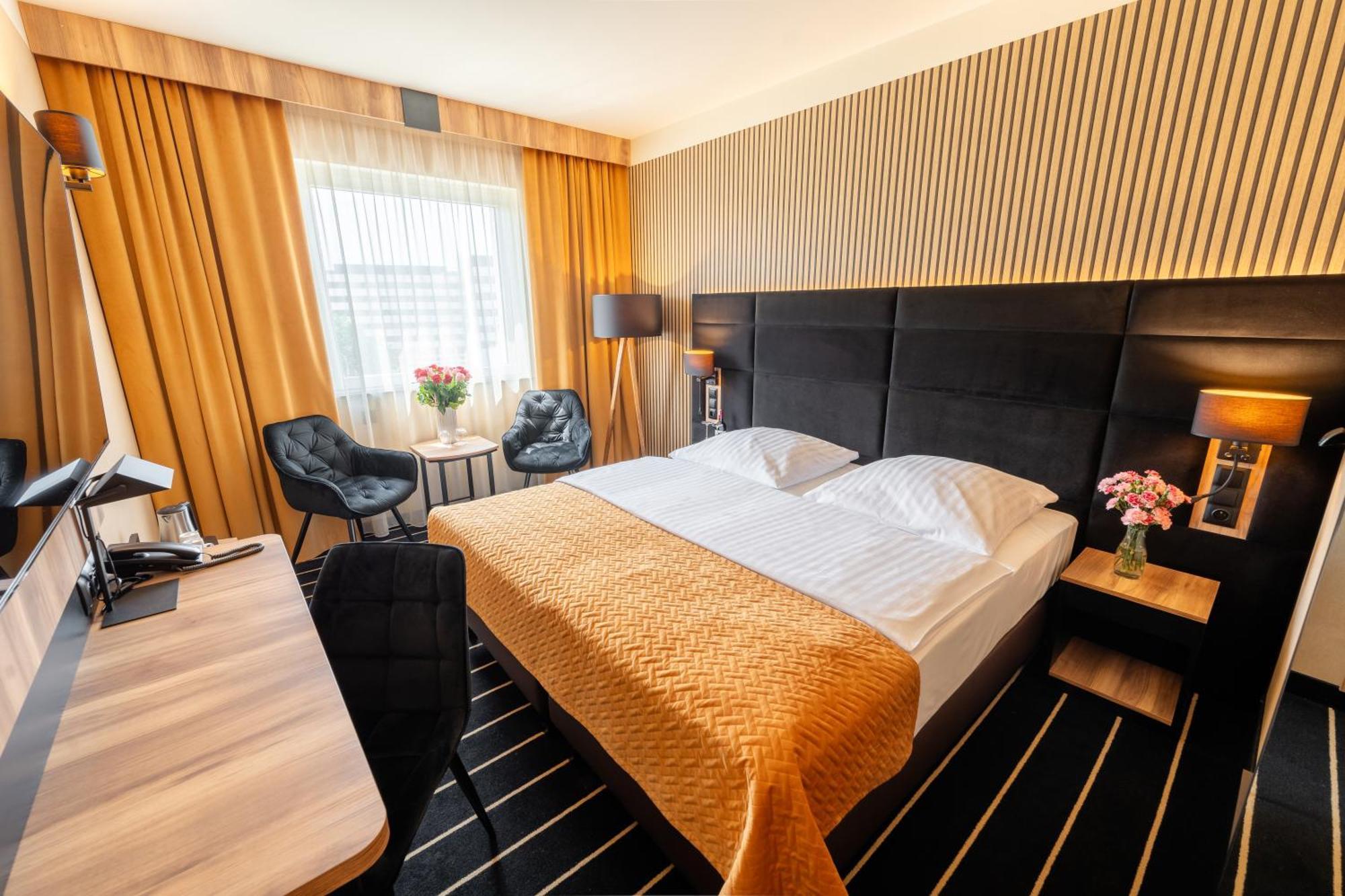 Park Hotel Diament Breslavia Esterno foto
