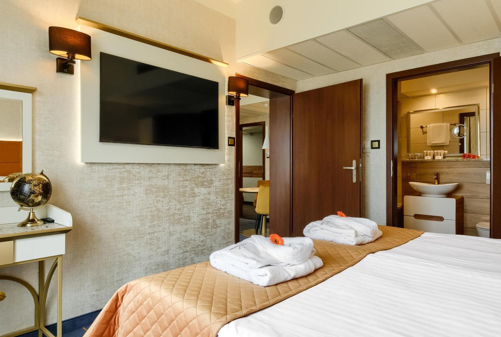 Park Hotel Diament Breslavia Esterno foto