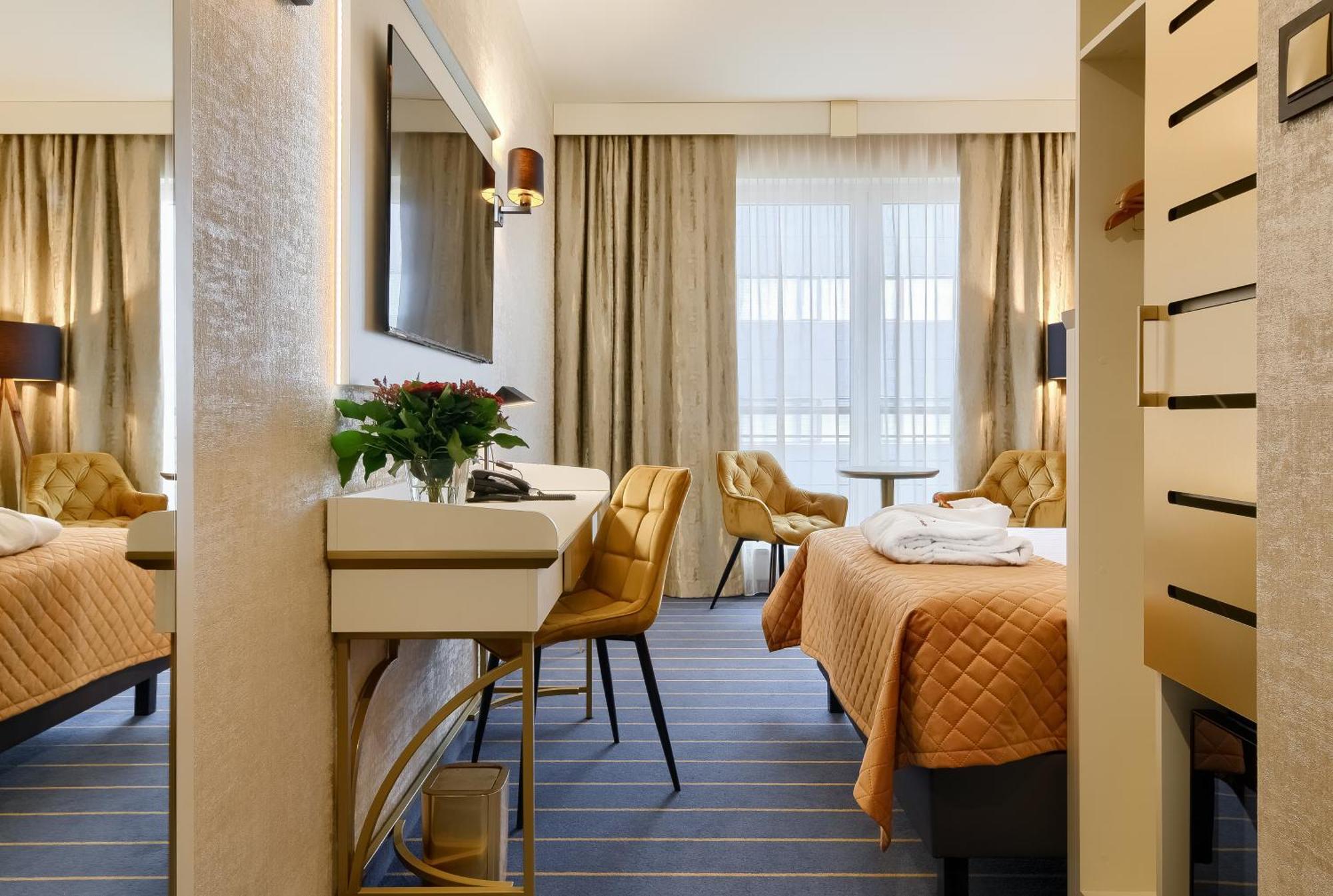 Park Hotel Diament Breslavia Esterno foto